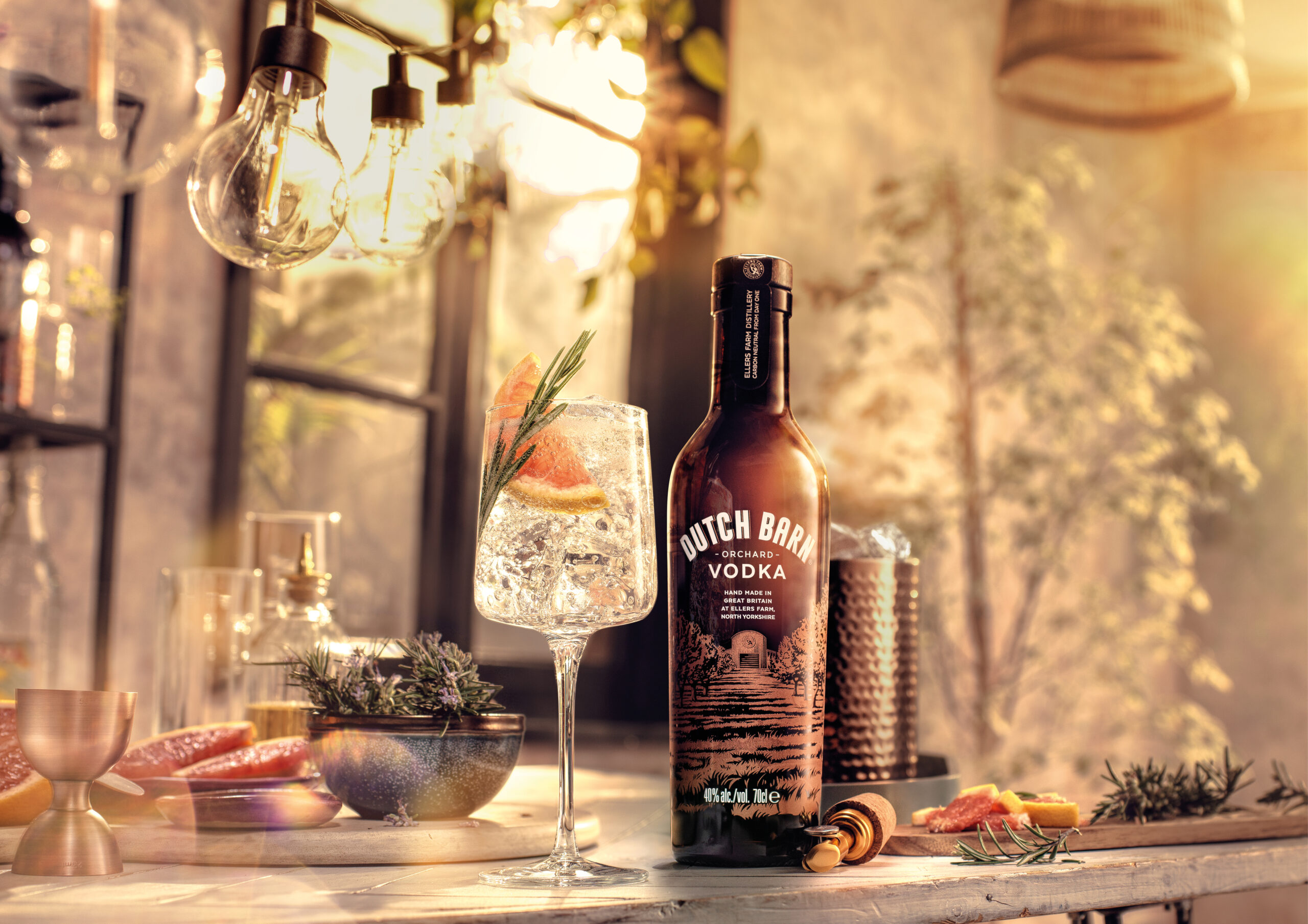 Dutch Barn Orchard Vodka® Tonic